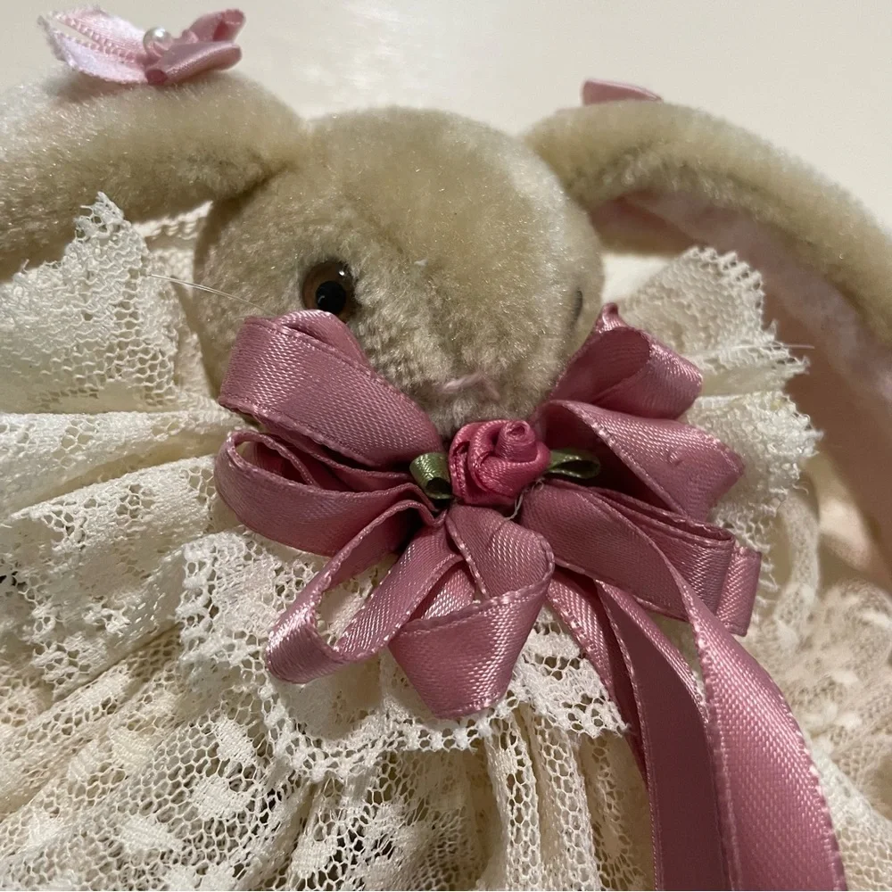 Vintage‎ Bunny with lace dress